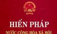 越南国会国防安全委员会讨论1992年宪法修正草案